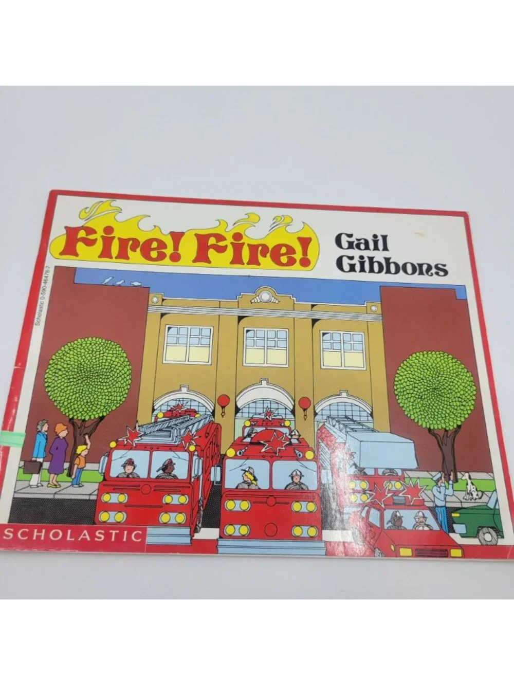 Gail Gibbons Lot of 4 Non-Fiction Children's Science Books - BB008
